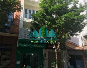 Bán nhà mặt tiền đường 127 Calmette, Quận 1, Diện tích : 3.75x17.7, trệt, 3 lầu