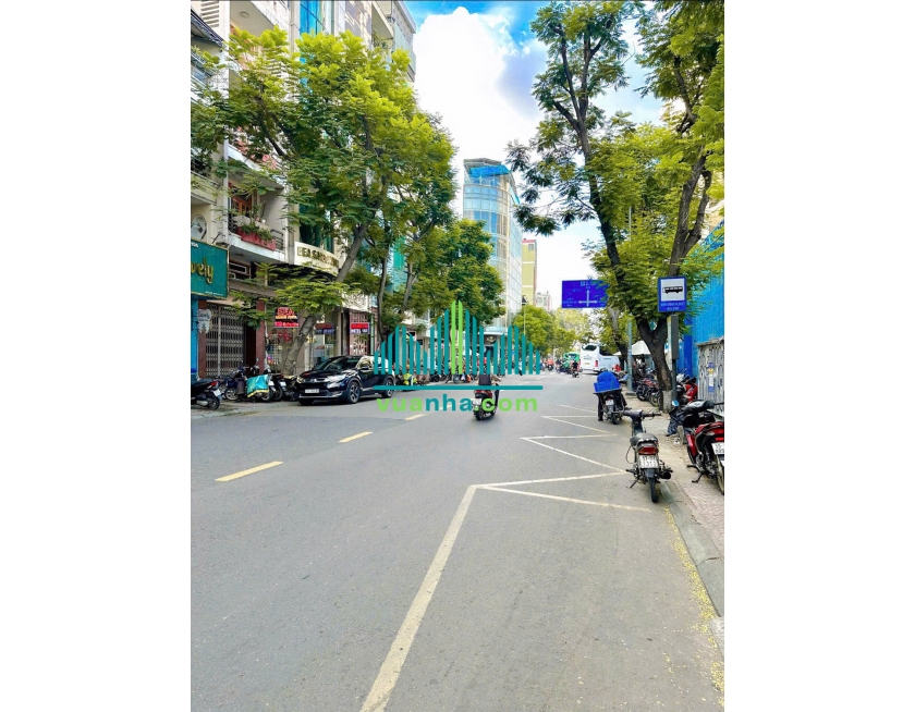 BÁN NHÀ MẶT TIỀN 137 CALMETTE – P. NGUYỄN THÁI BÌNH, QUẬN 1 DT 4×21m – HĐT 66 TRIỆU/THÁNG – GIÁ 58 TỶ