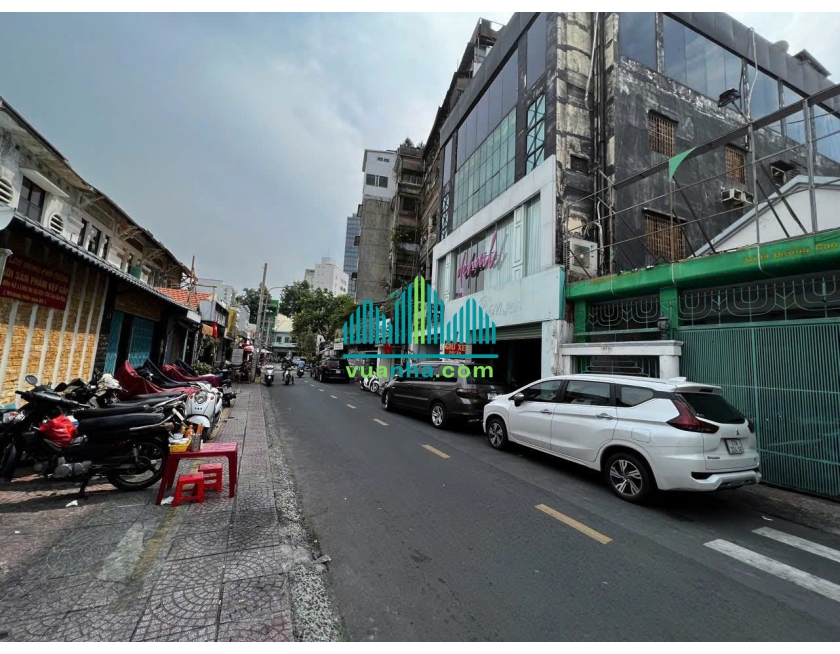 Bán Nhà Mặt Tiền 19 Cao Bá Nhạ Q1 – DT 9.5x19.5m – Giá 95 Tỷ